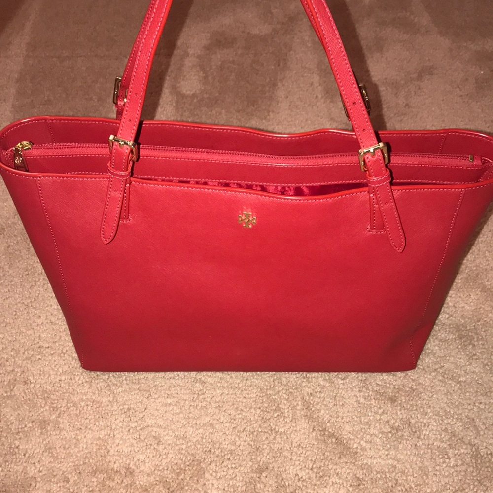 Tory Burch ‘York’ Buckle Tote